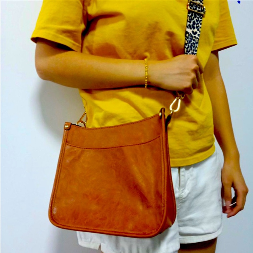 🌱Brown PU Vegan Leather Messenger Bag
